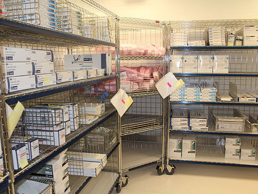 4 - Layers Silver Stainless Steel Shelving Units On Wheels Resist Corrosion