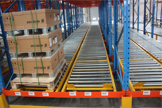 Cold Steel Wheel Type Heavy Duty Storage Racks / Industrial Flow Rack