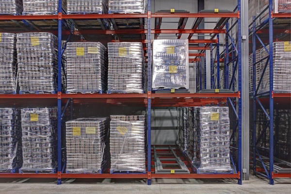 Large Heavy Duty Storage Racks / LIFO System Push Back Racking System Metal Material With Sliding Wheel